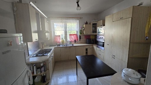 DUŻY DOM OK. 600 M² - 19 pokoi - idealny na hostel / KWATERY PRACOWNICZE - Metro zacisze