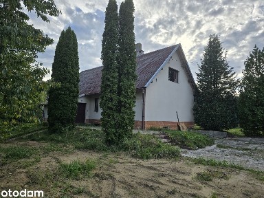 Wolnostojący dom z piwnicą i garażem