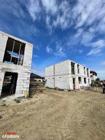 Bliźniak z dużym ogrodem | 3 sypialnie + poddasze | Kiełczów