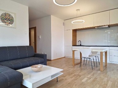Do wynajęcia dwupokojowe mieszkanie przy ul. Tymienieckiego 16 AB