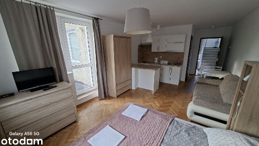 Kawalerka/ SKM Gdynia Orłowo