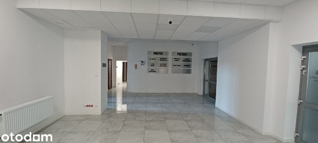 Lokal użytkowy 28,26 m2 z węzłem sanitarnym.