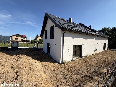 Dom dla rodziny, z widokiem na góry, blisko jeziora żywieckiego. Nowy!