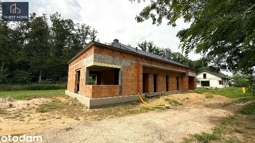 Dom przy Puszczy Bieniszewskiej - Władzimirów, gm. Kazimierz Biskupi