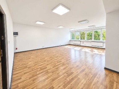 Lokal biurowo-usługowy na wynajem Łódź Teofilów | 74m² | TeoPark Wersalska 47/75 | Siła+WOD-KAN | Parking | 24/7