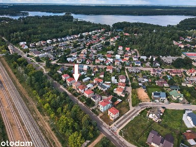 Dom wolnostojący bliskoko jeziora Białego i jednostki wojskowej