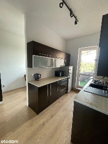 Wynajmę bezpośrednio 2-pokojowe mieszkanie z miejscem postojowym