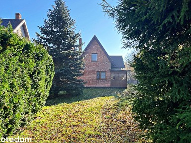 Dom pod lasem, 1037 m², 30 km od Częstochowy