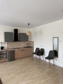 Wynajmę dużą kawalerkę 39m2 po remoncie