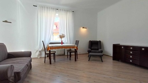 Przestronne i w pełni rozkładowe 2 pokoje, 64 m2- Przemysłowa 13. BRAK PROWIZJI