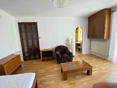 Duża Kawalerka mieszkanie do wynajęcia Warszawa / Ochota 37 m2 dla pary