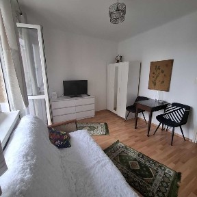 Warszawa Wola, ul. Bema 72 Jasna kawalerka Duży balkon, parking i piwnica Metro