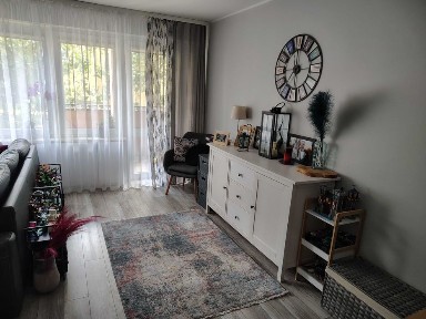 Mieszkanie 3-pokojowe 60,5 m², parter, os. Szafera