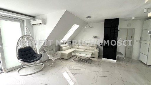 Atrakcyjny, dwupoziomowy apartament