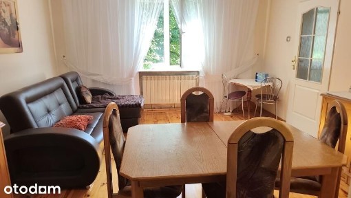 Uroczy dom w cieniu Płońska
