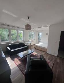 Borek, kawalerka z balkonem 40m2 do wynajęcia