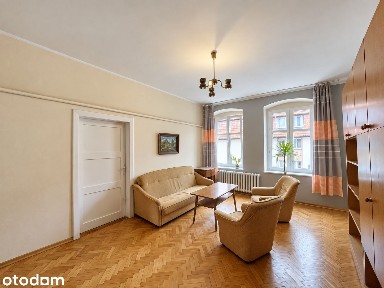3 pokoje w centrum Trzebnicy | duży balkon | parking| kamienica