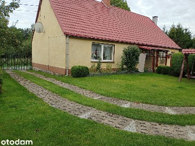 Wolnostojący dom z garażem i dużym ogrodem