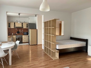 Duża kawalerka 42 m² z balkonem - Pogodno II, ul. Horeszków