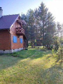 Urokliwy dom na Kaszubach przy lesie