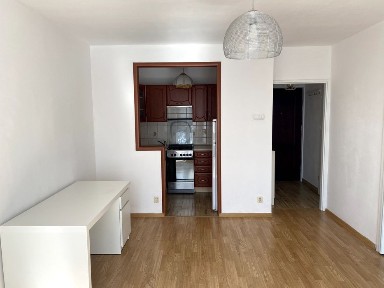 Przyjemne 2-pokojowe mieszkanie w świetnej lokalizacji (komunikacja, sklepy, rekreacja), Mistrzejowice, os. Tysiąclecia, tuż obok Parku Tysiąclecia