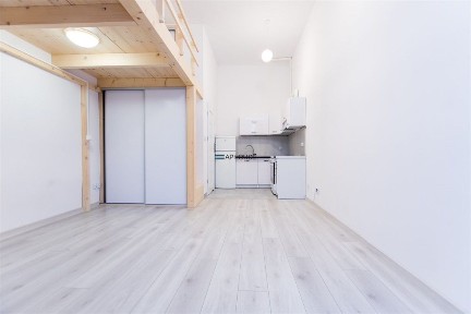 STUDIO kawalerka w samym centrum dzielnicy KAZIMIERZ | PLAC NOWY | ul. Józefa Stare Miasto