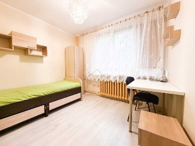 2 Pokojowe mieszkanie z osobną kuchnią - 40m2 - Oś. Cegielniana