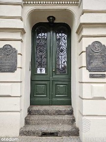 Apartament w odrestaurowanej kamienicy obok Rynku