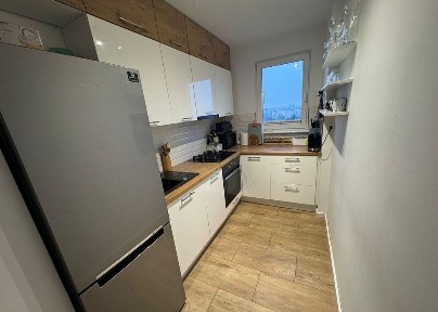 Mieszkanie os. niepodległości 47,1 m², 8 piętro, winda