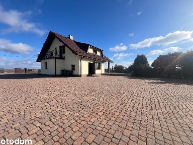 Do sprzedania dom Strzelce Wielkie z halą, na działalność.