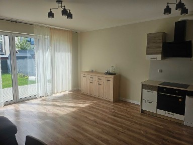 Nowy piętrowy dom szeregowy skrajny 100 m2 5 pok. Garaż Ogród ul. Cyprysowa Rokosowo Cena 4900 zł.