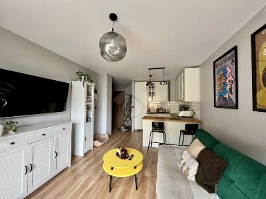2 pokoje, blisko tramwaj, balkon, nowe budownictwo