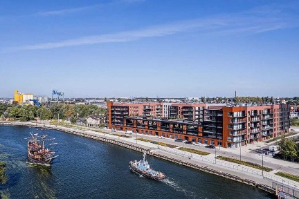 Studio o powierzchni 38m², sauna siłownia, bawialnia miejsce postojowe,strzeżony apartamentowiec Gdańsk Śródmieście 8 minut od Żurawia
