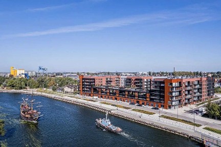 Studio o powierzchni 38m², sauna siłownia, bawialnia miejsce postojowe,strzeżony apartamentowiec Gdańsk Śródmieście 8 minut od Żurawia