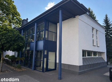 Prestiżowy Lokal biurowo - usługowy przy ul.W.Polskiego 154 + Parking