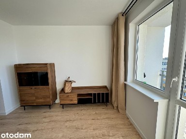 Przestronne 3-pokojowe mieszkanie z balkonem, oferta prywatna