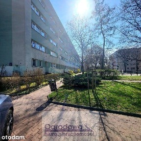 Rakowiec, 3 pokoje w niskim bloku