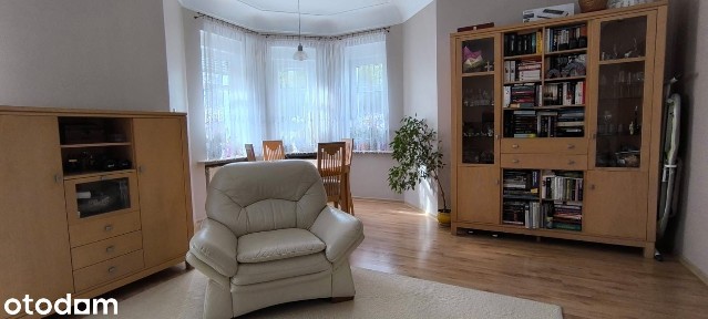 Jasne, przestronne mieszkanie 126 m² z garażem i ogródkiem