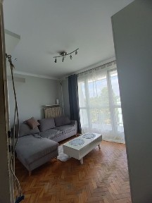 Kawalerka na sprzedaż,z balkonem na 4pietrze, bloku bez windy.