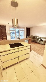 Przestronne mieszkanie 96 m² na wynajem, 3 pokoje