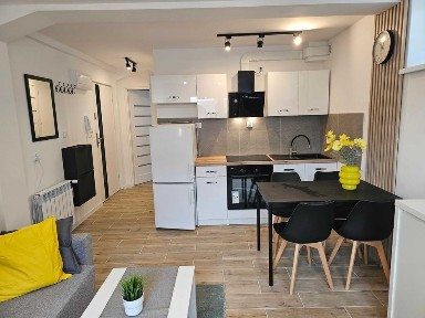 REZERWACJA/ mieszkanie 2 pokoje | Centrum | Parking | Komórka