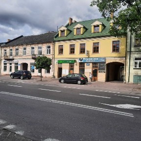 Lokal 7,5 mkw na parterze, na biuro lub gabinet, poczekalnia.