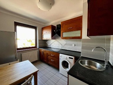 Ul. Łokietka - 1 pokój, osobna kuchnia, balkon, budynek 2009, MPEC