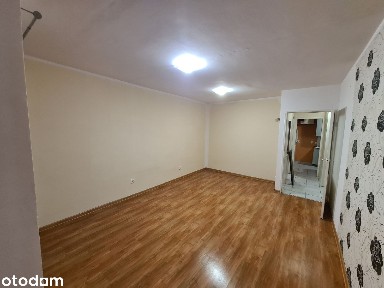 Przestronne mieszkanie z balkonem w bloku