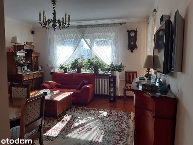 Przestronne 4-pokojowe mieszkanie z balkonem