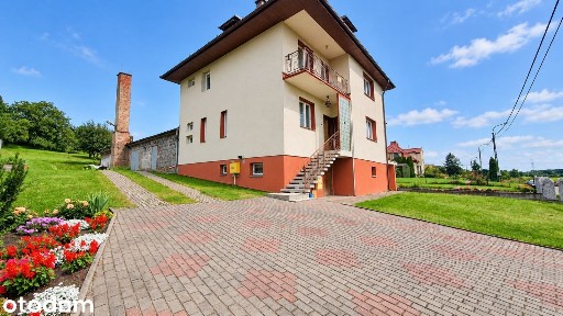 Przestronny dom z dużym ogrodem i pięknym widokiem