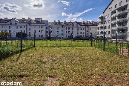 Czysty i jasny 2-pokojowy apartament w bardzo dobrej lokalizacji