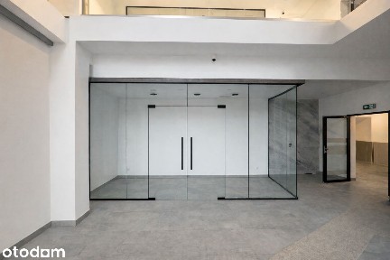 Lokal z szklaną witryną na parterze- Siemianowice Ul. Krupanka 92 25m²