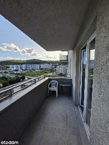 2 POKOJE 46 m kw. GARAŻ