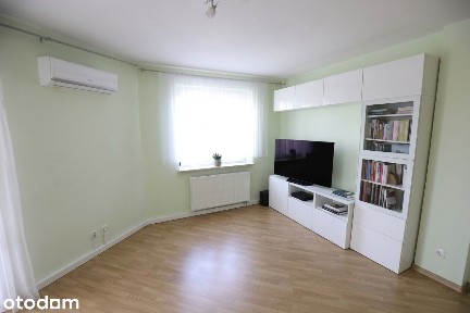 Przestronne mieszkanie z tarasem, klimatyzacja i garażem